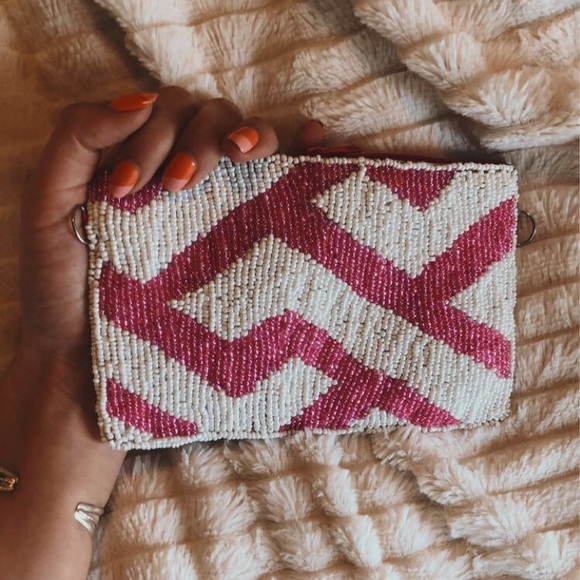 Unique beaded pouch - converts to crossbody! - Picture 3 of 5